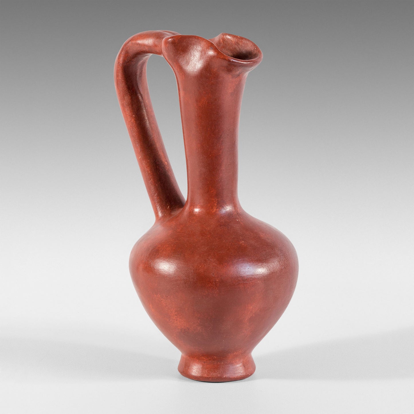 Aiguière rouge