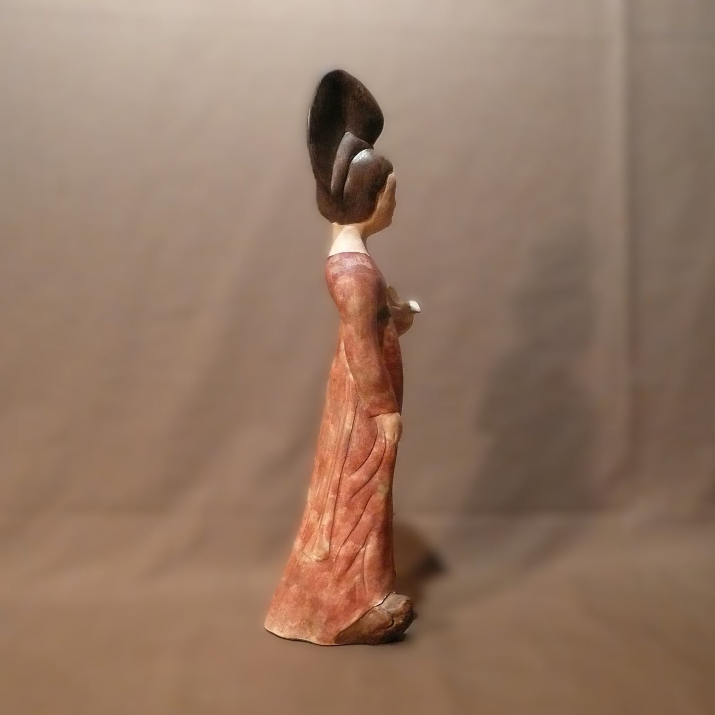 Dame à l’oiseau