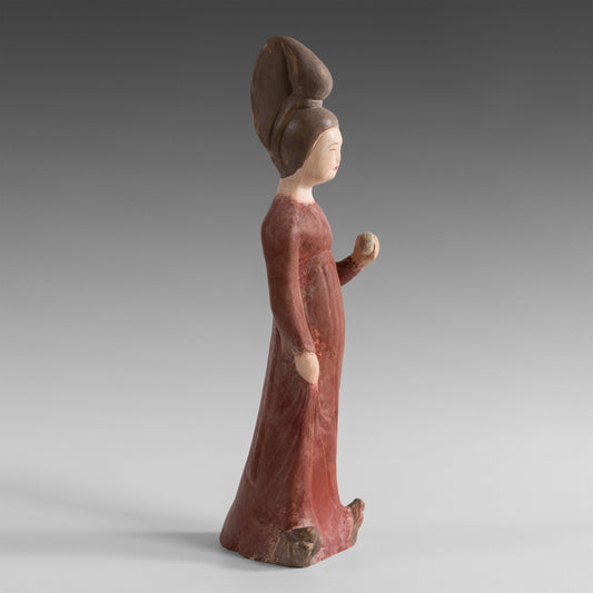 Dame à la pomme