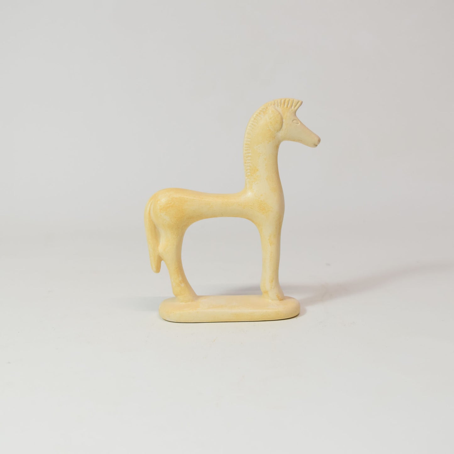 Petit cheval