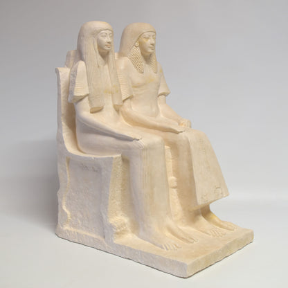 Statue de Maya & Merit
